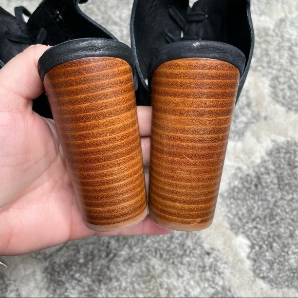 M4D3 Madi Black Suede Sandals 4" Block Heels Size 7.5M - Picture 8 of 15